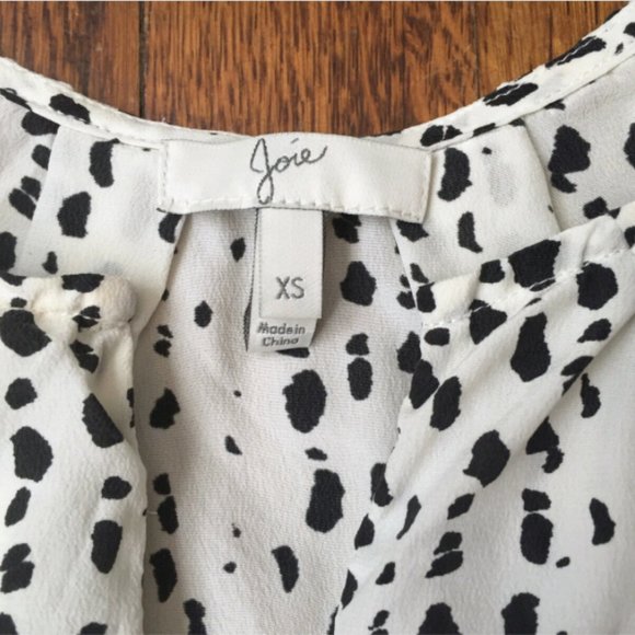 Joie Dot Print Sleeveless Keyhole Top 100% Silk - Picture 8 of 8